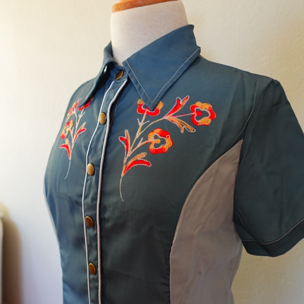Floral Embroidered print Button-Up Shirt